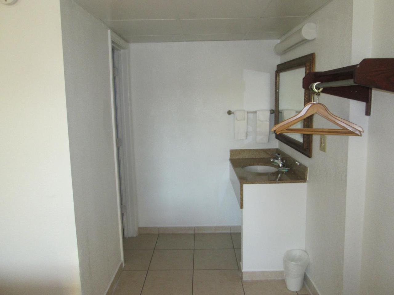 Budget Inn Cocoa Exterior foto